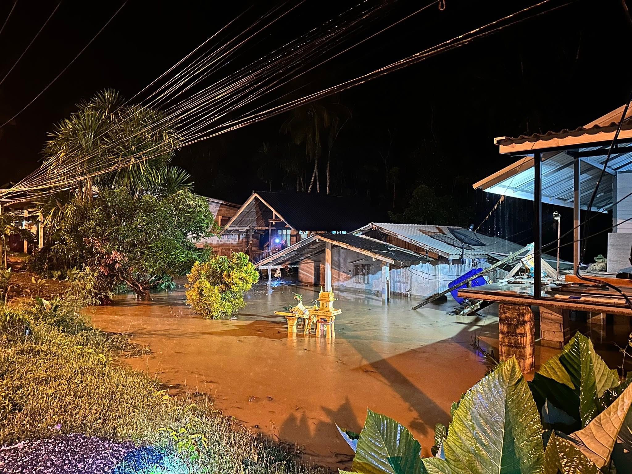 ตามที่เกิดสถานการณ์น้ำท่วมฉับพลันในพื้นที่ตำบลปาล์มพัฒนา