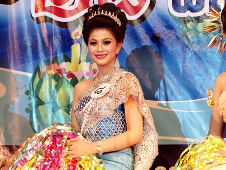 ลอยกระทง 2555