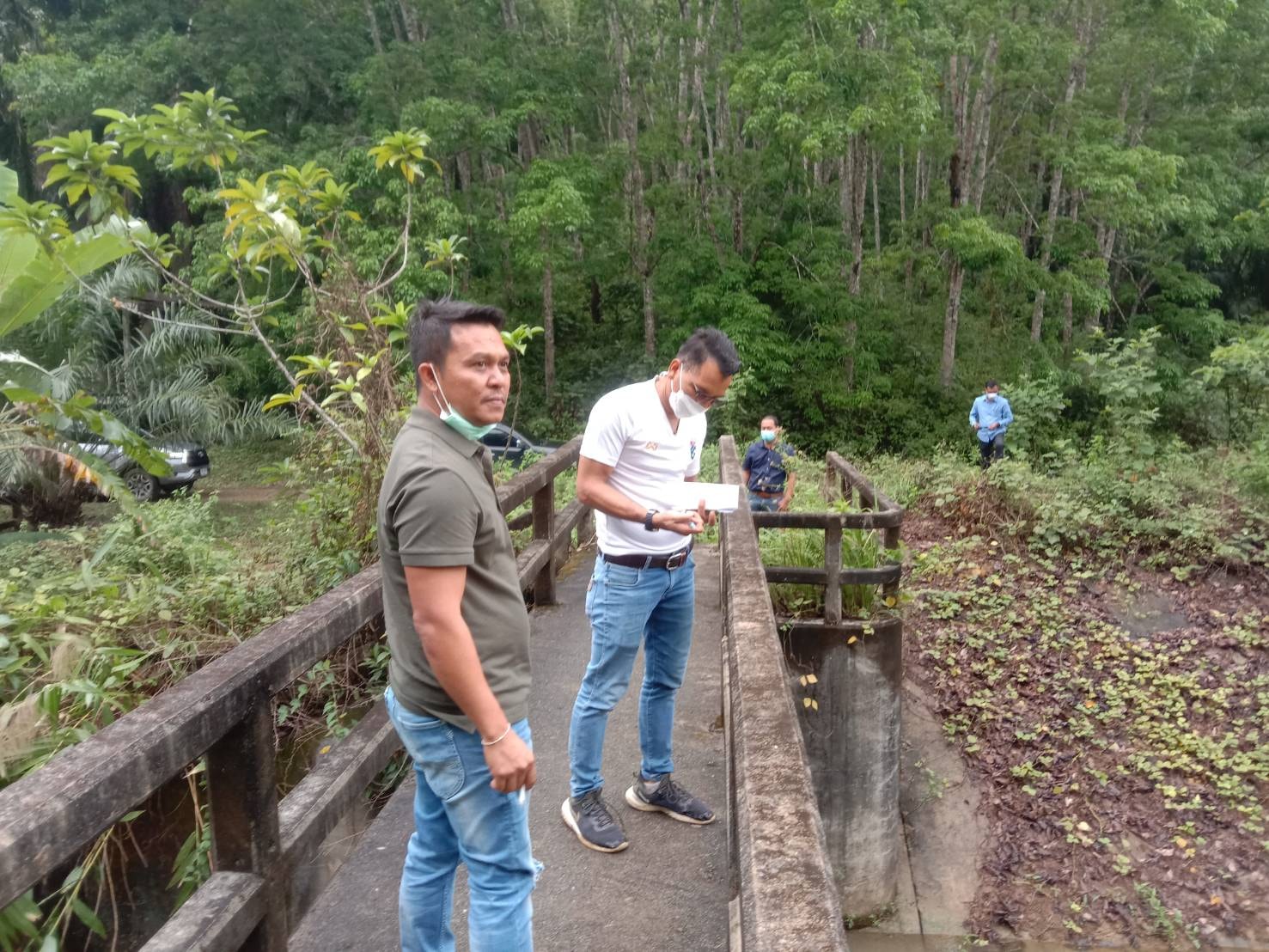 สำนักงานชลประทานก่อสร้างขนาดกลางร่วมกับ อบต.ปาล์มพัฒนา สำรวจพื้นที่ก่อสร้างเเหล่งกักเก็บน้ำเพื่อความสะดวกของประชาชนตำบลปาล์มพัฒนา